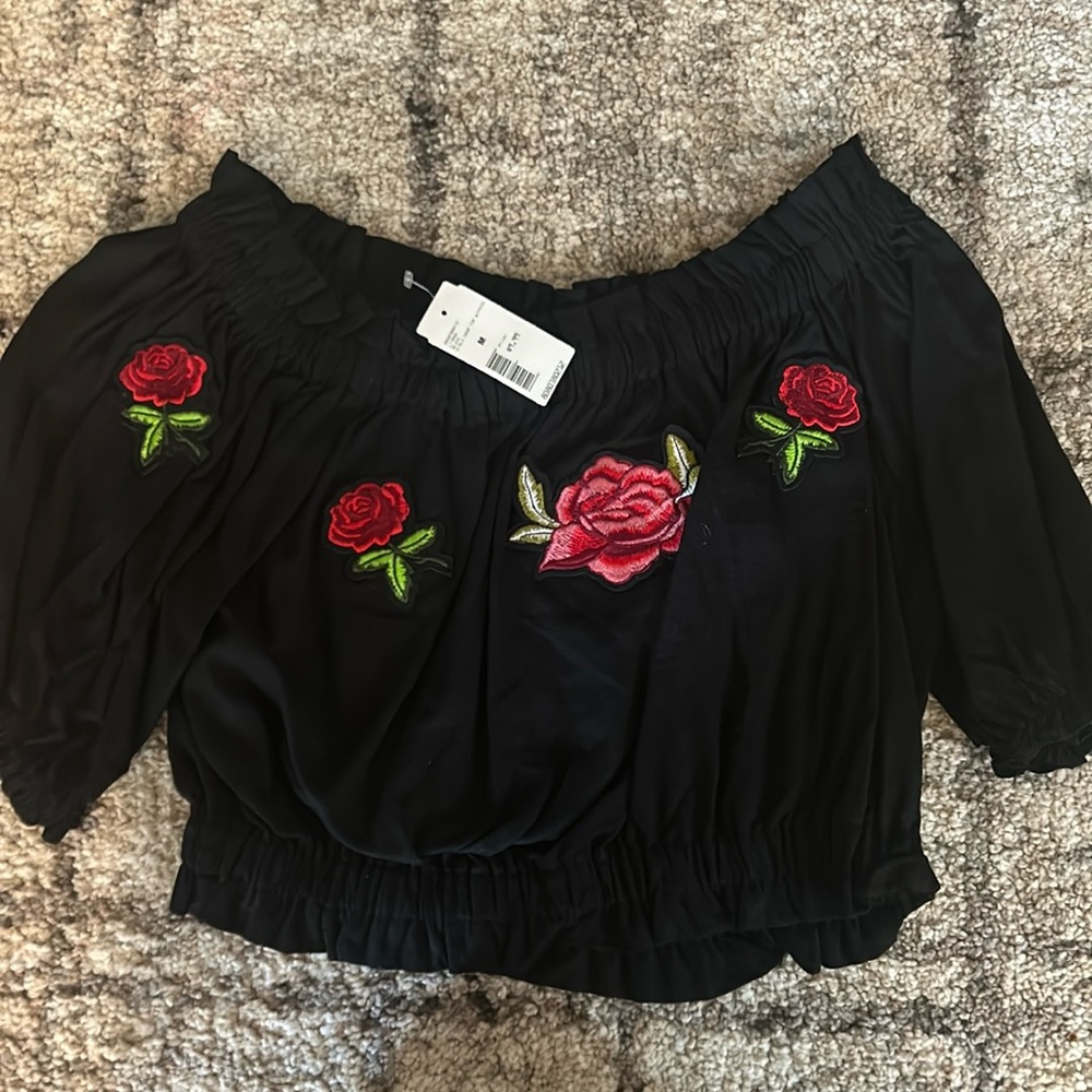Black crop top